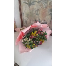 Букет Альстромерий